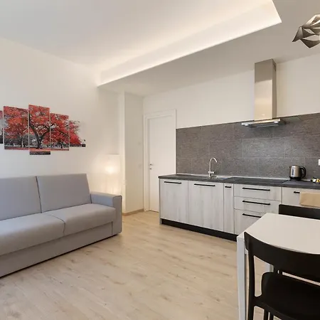 Apartment Max 14 Stresa